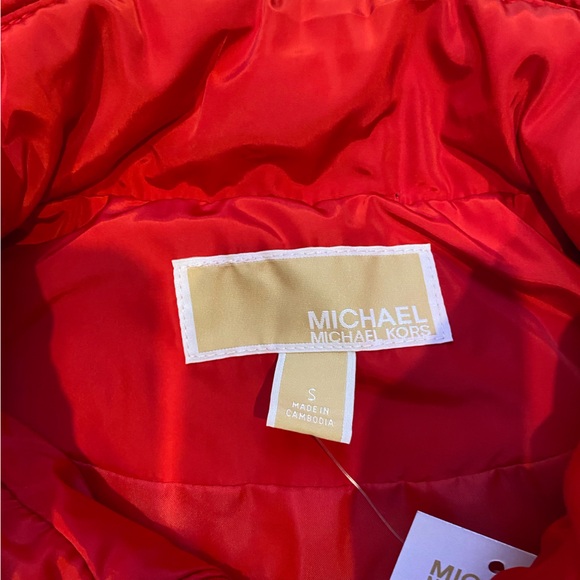 Red Puffer Vest by Michael Kors w/ Gold hardware, small - Picture 4 of 5
